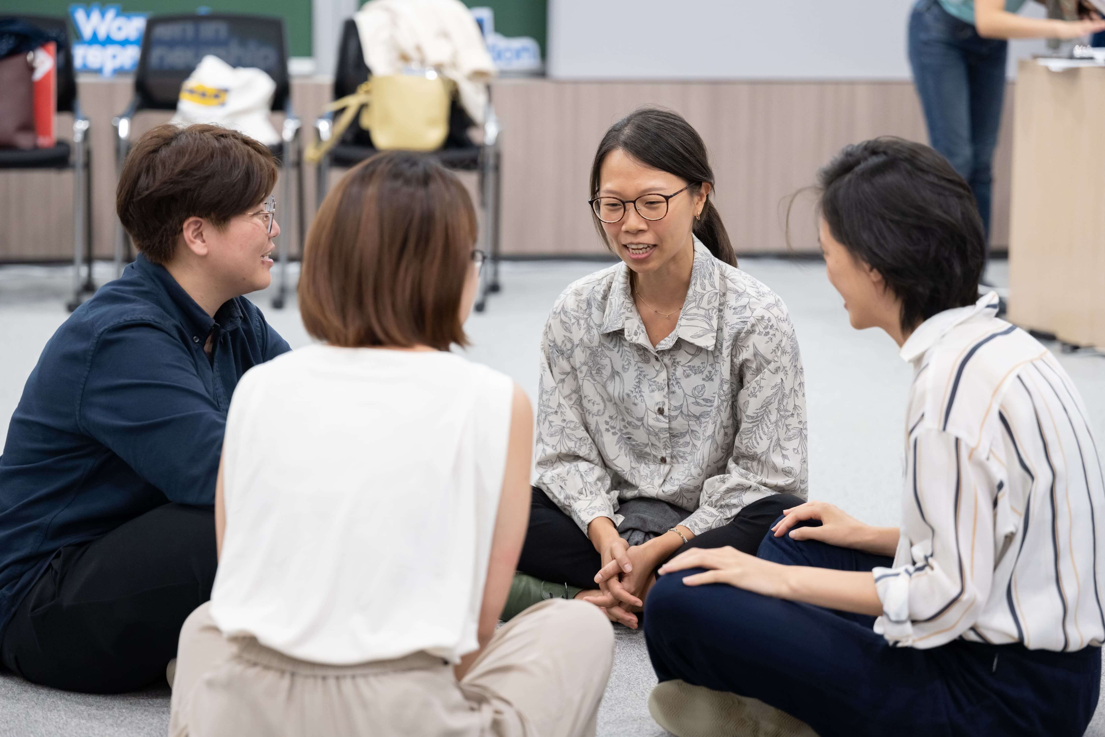 即興劇體驗，創業家夥伴透過故事傳遞，體驗接受夥伴的想法